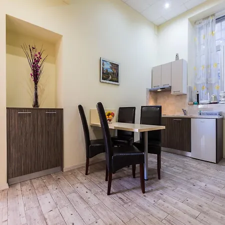 Apartman Charming And Historic Old Town - One Bedroom *